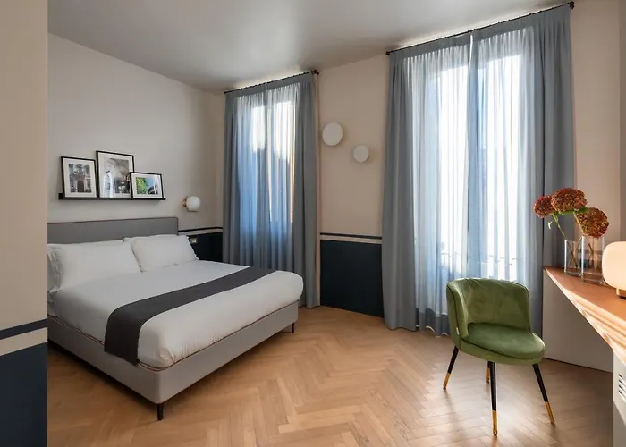 Hotel Velvet Grey Boutique