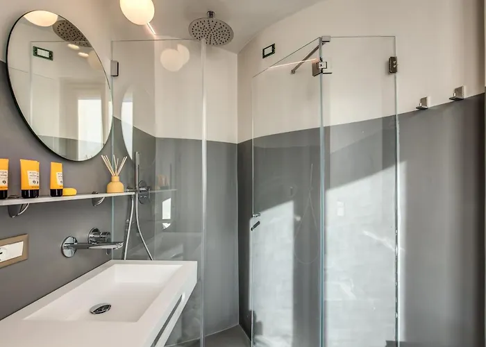 ホテル Velvet Grey Boutique