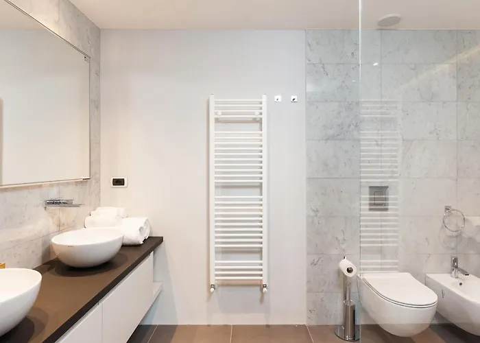Easyhomes-duomo & Apartment *