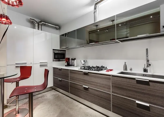 Stylish In Fashion District - Corso Venezia * Milán