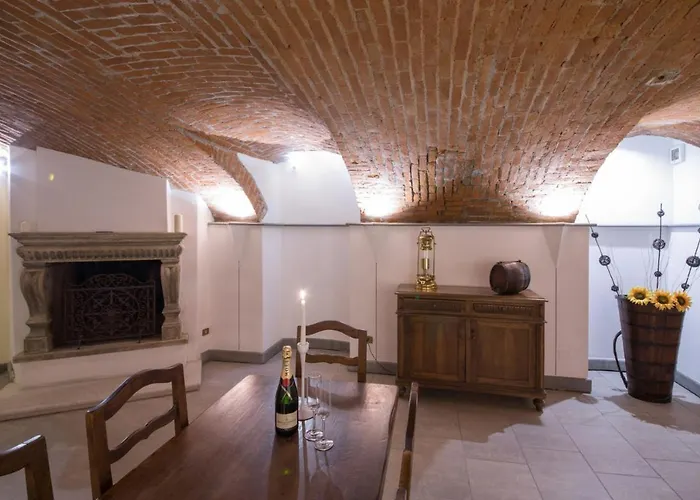 Lejlighed Loft In Navigli District With Jacuzzi & Sauna - Papiniano