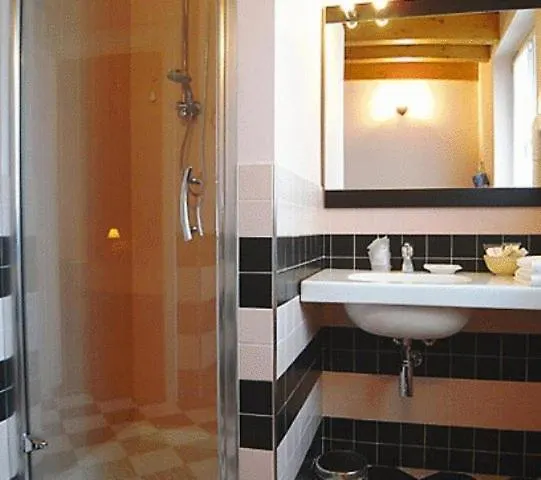 فندق مبيت وإفطار Cesena5 *