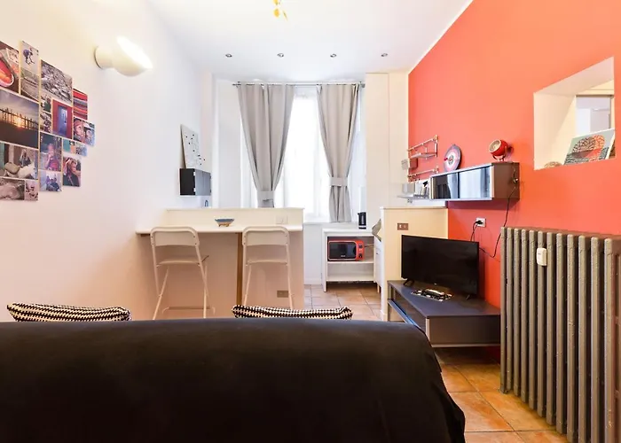 Apartamento Guesthost - Cosy Nest Isola District Heart Milão