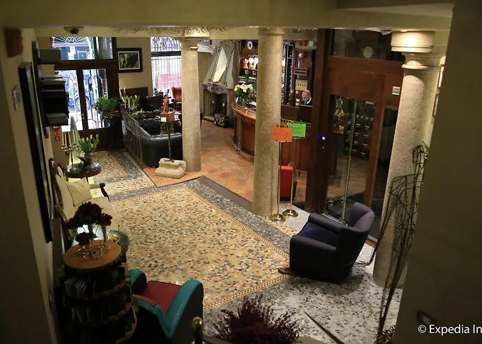 サンタ マルタ スイーツ 4* ミラノ