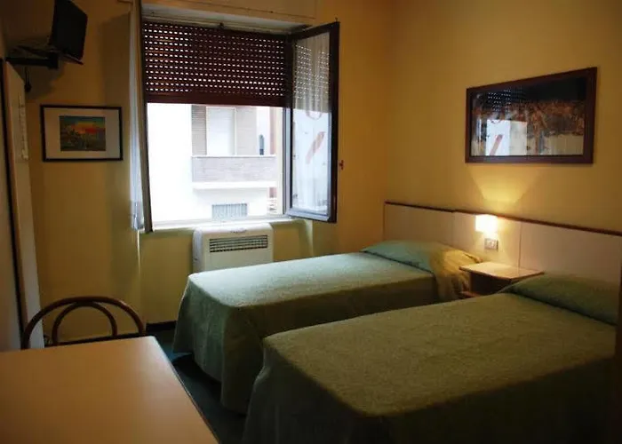 ホテル ボストン 2*