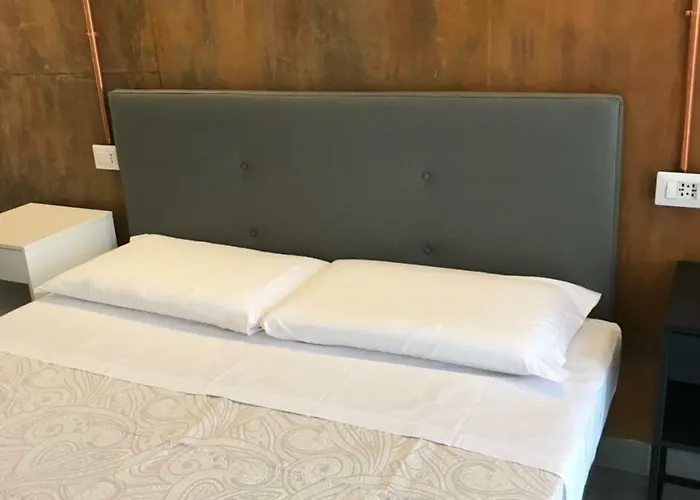 בית הארחה Joy מילאנו