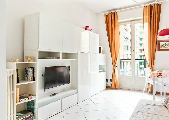 Guesthost - San Siro Stadium Garden Flat * מילאנו