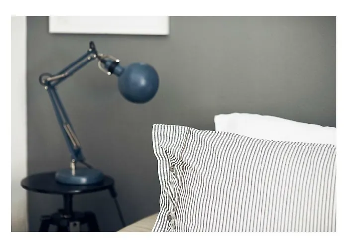 Taking A Walk In The Beating Heart Of Navigli 밀라노