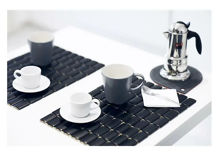 Taking A Walk In The Beating Heart Of Navigli 아파트