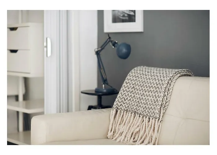 Taking A Walk In The Beating Heart Of Navigli 밀라노