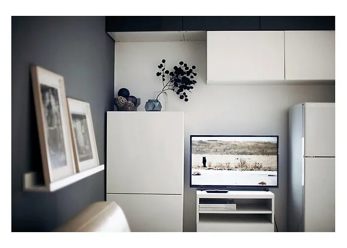 아파트 Taking A Walk In The Beating Heart Of Navigli