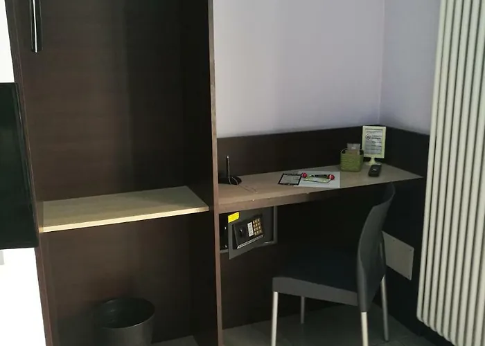 Camilla Easy Metro 4 Gasthuis Milaan