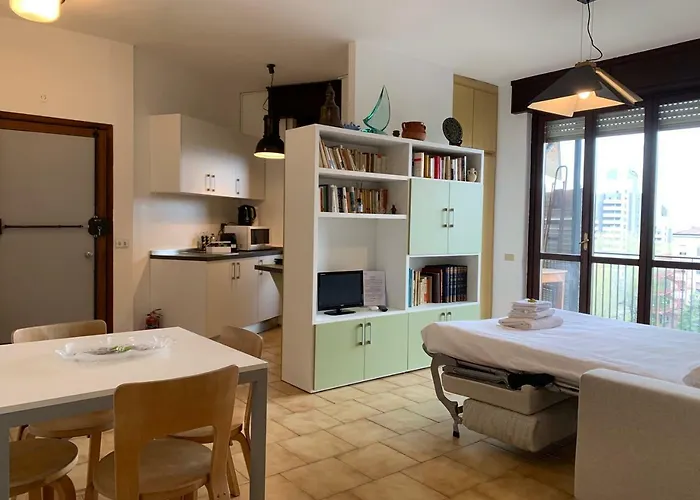 Kibilu - Fiera Milano, Vicinanze Rho, Linea Rossa Qt8 *