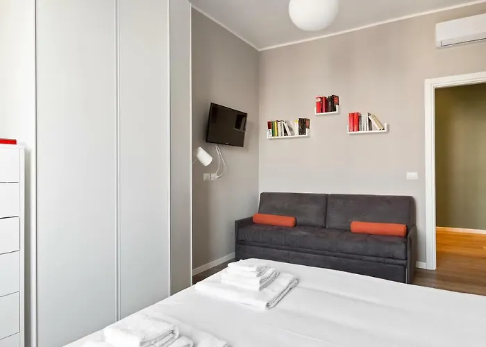 Italianway Easy - Largo Allegri 4 Milano