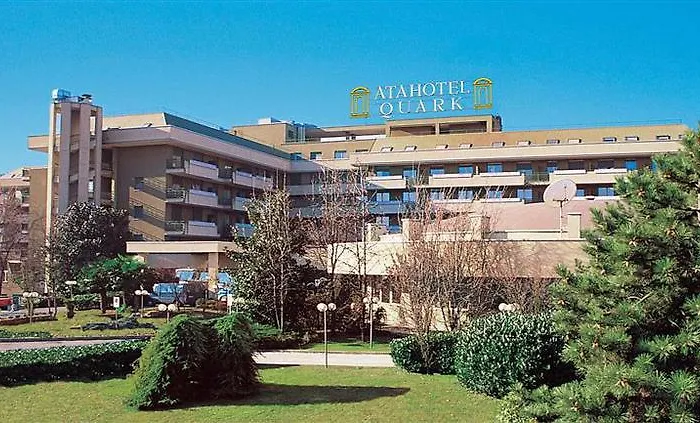 ホテル Atahotel Quark
