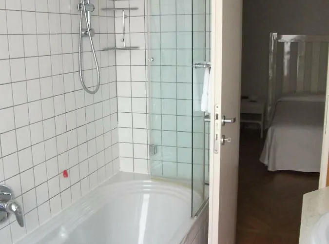 Apartment Borgonuovo Uno *