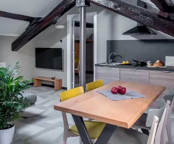 Casa Mia Apartament 4*