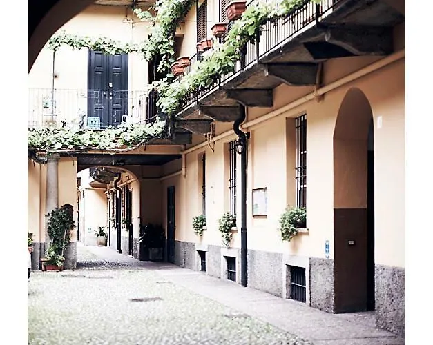 Taking A Walk In The Beating Heart Of Navigli *