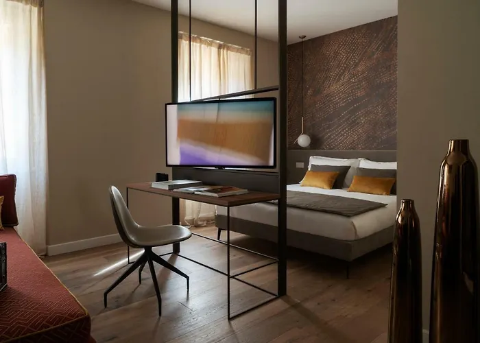 Della Spiga By Brera 3*