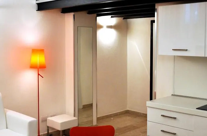 Bb Bocconi Апарт-отель
