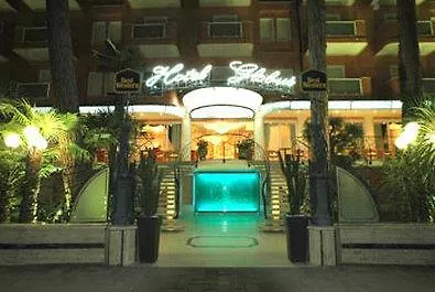 Hotel Ascot 4*