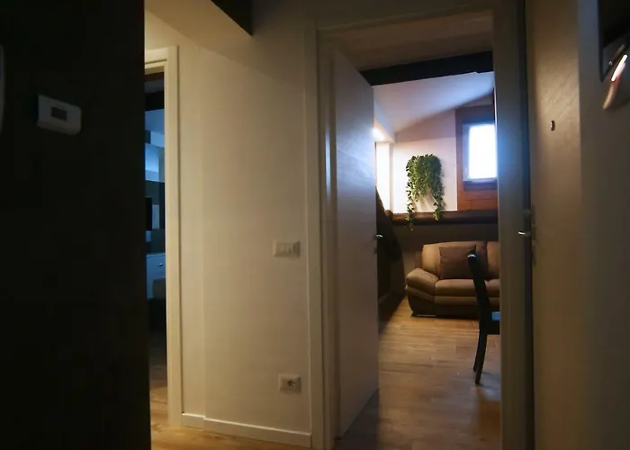 Garibaldi Fifty Attic Near Duomo * Mailand