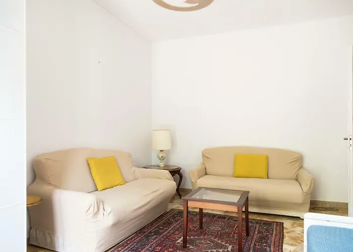 Youhosty - Pezzotti 18 Apartment