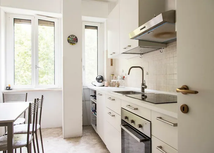 Youhosty - Pezzotti 18 Mediolan