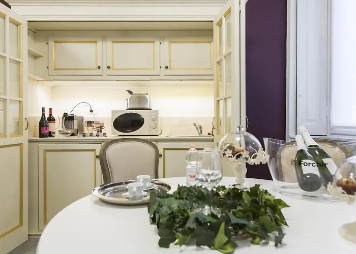 Affittacamere Household Settembrini 4*