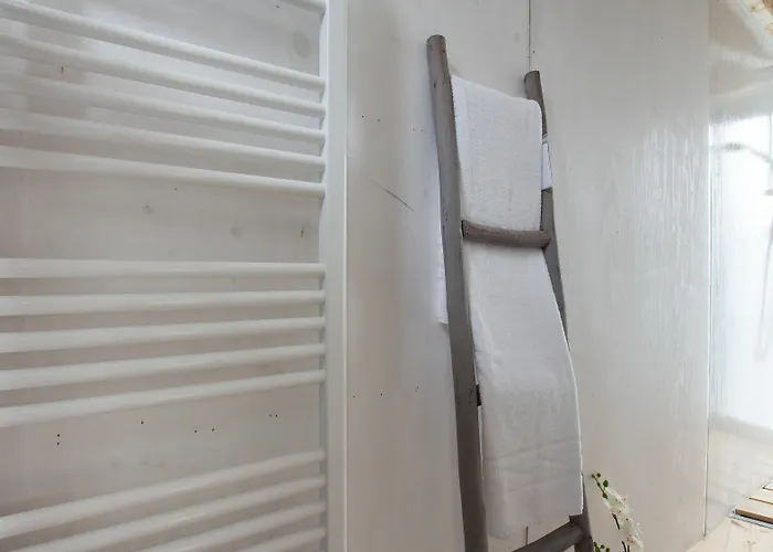 Ecosuite & אתר קמפינג 4*