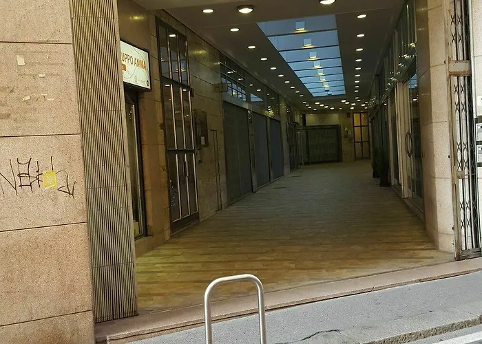 Bnbutler - Duomo - Galleria Unione Apartament Mediolan