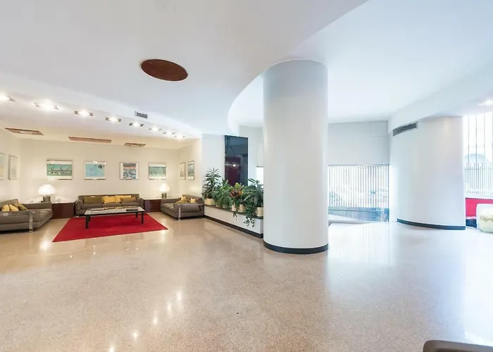 Duomo Deluxe 3* Milão