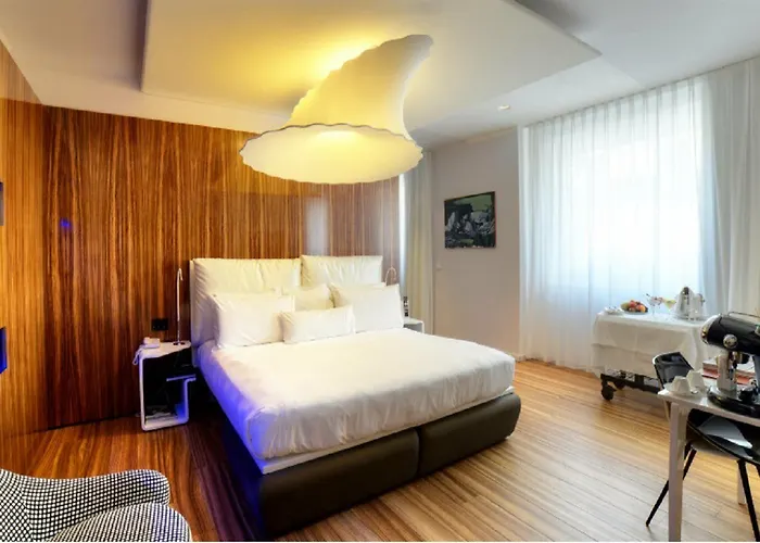 Palazzo Matteotti, The Dedica Anthology, Autograph Collection 호텔 5*