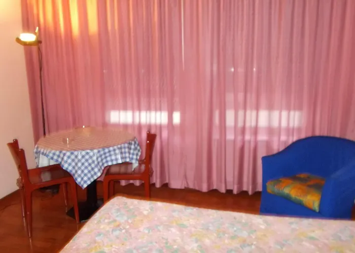 Pola Aparthotel 4*