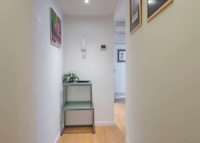 Lägenhet Joivy 1br In Isola With Stunning View To Bosco Verticale Milano