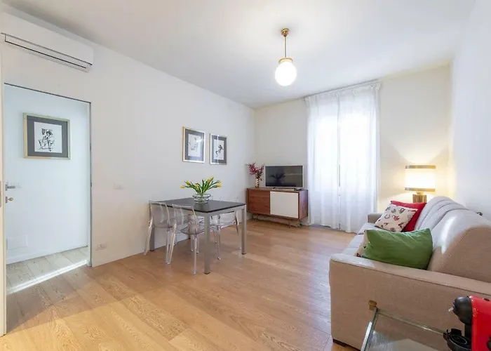 Joivy 1br In Isola With Stunning View To Bosco Verticale * Milano