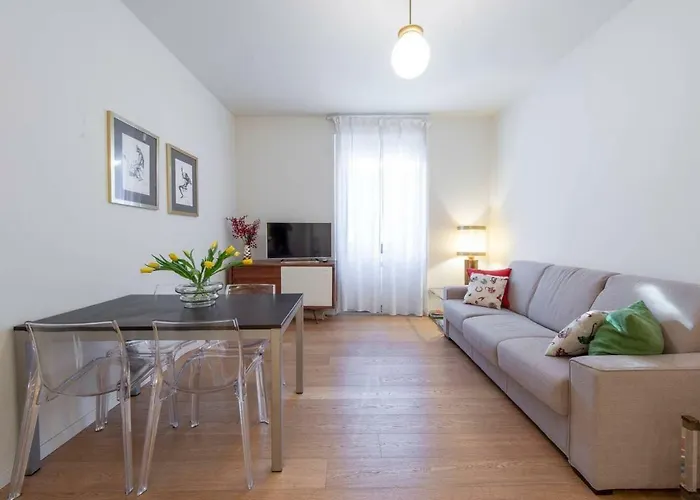 Joivy 1br In Isola With Stunning View To Bosco Verticale