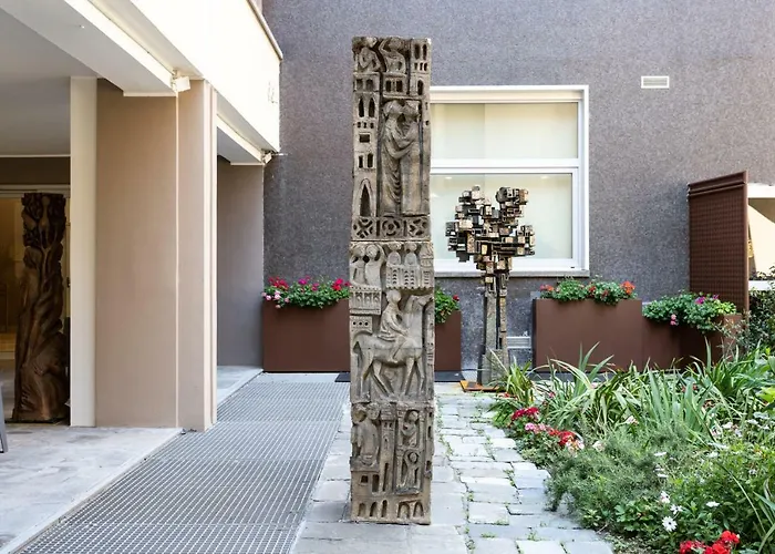 Castello Отель 3*