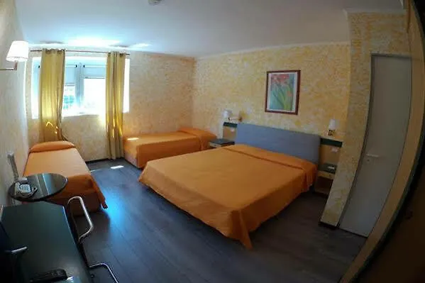 Ginosi Arizona 3*