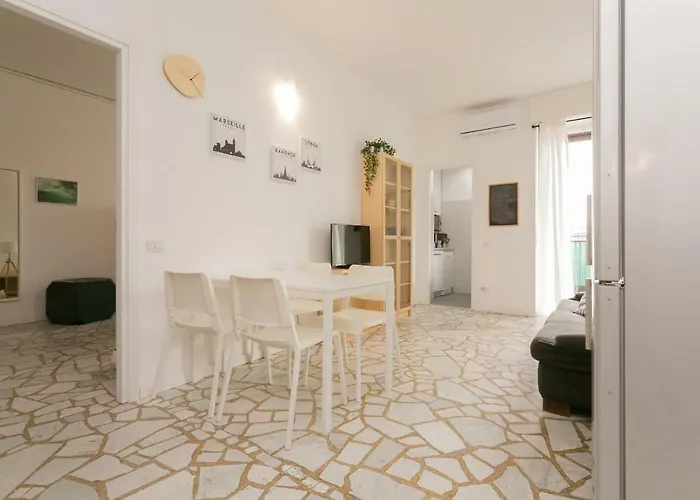 The Rent - Maciachini Two Bedroom Milán