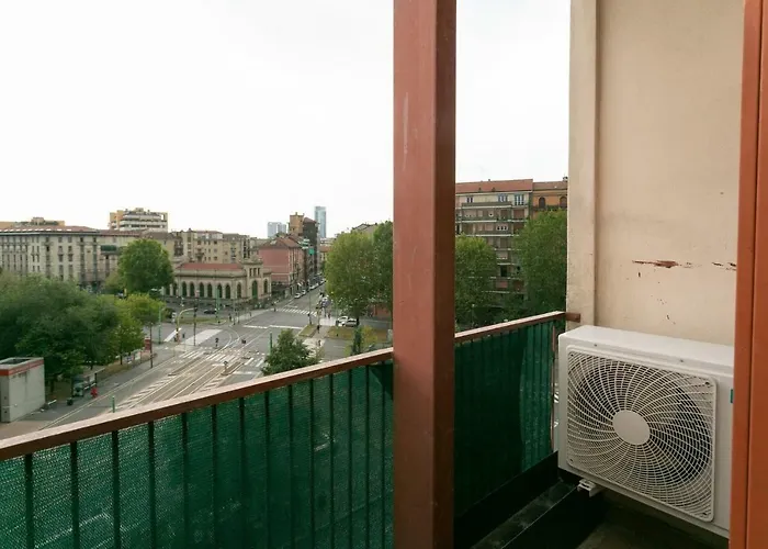 The Rent - Maciachini Two Bedroom Apartmán