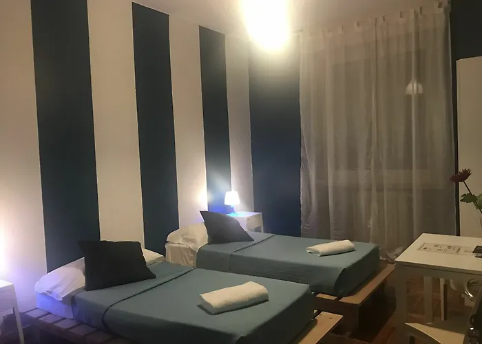 I Am Here - Gioia 71 Гостевой дом Милан