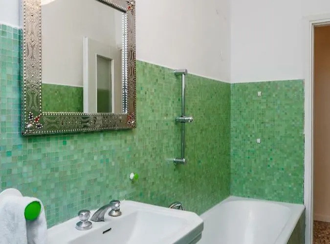 Enjoy Gorla Apartment