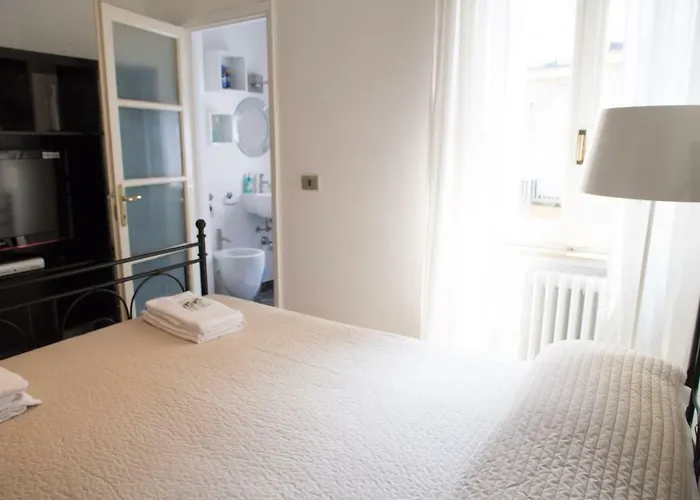 Convenient And Private Place In Milan דירה