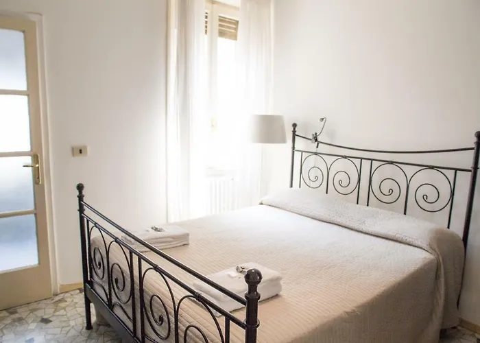 Convenient And Private Place In Milan דירה *