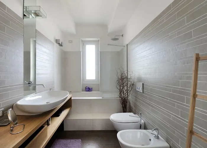 Lush Contemporary Flat, Wonderful With 3 Bedrooms, 6 Guests *