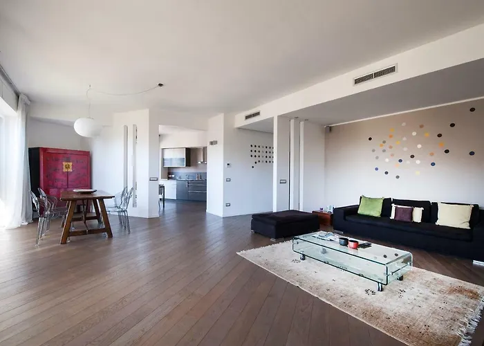Lägenhet Lush Contemporary Flat, Wonderful With 3 Bedrooms, 6 Guests Milano