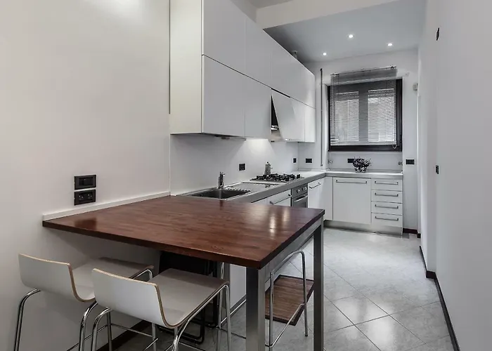 Darsena Apartment, 6 Guests, 2 Bdr, Neighborhood, Navigli Mediolan