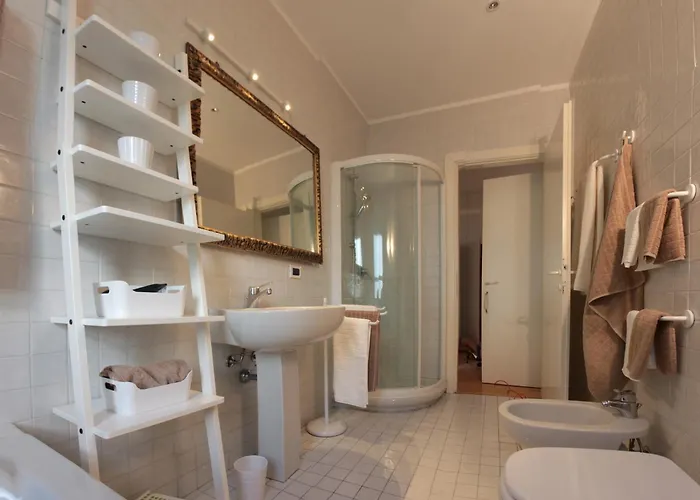 Luminous Stylish Quiet 150m2, Tre Torri * ميلان