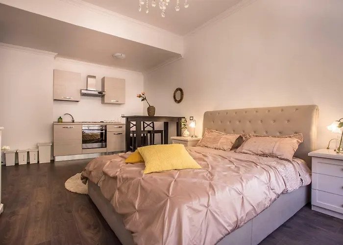 Seven Affittacamere *